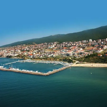 Royal Bay 6 Sea View Appartamento Sveti Vlas