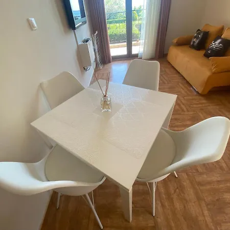 Appartamento Royal Bay 6 Sea View *