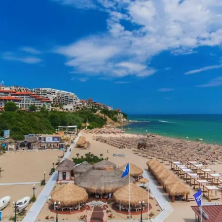 Appartamento Royal Bay 6 Sea View