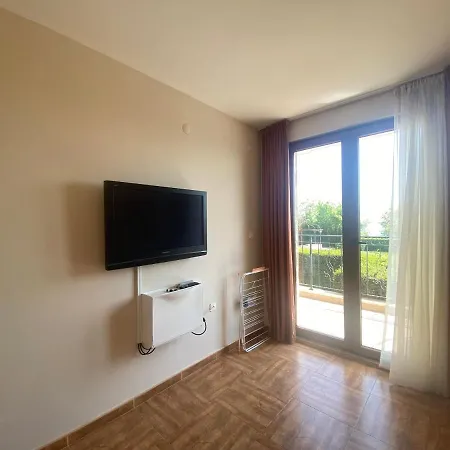 Royal Bay 6 Sea View Appartamento *